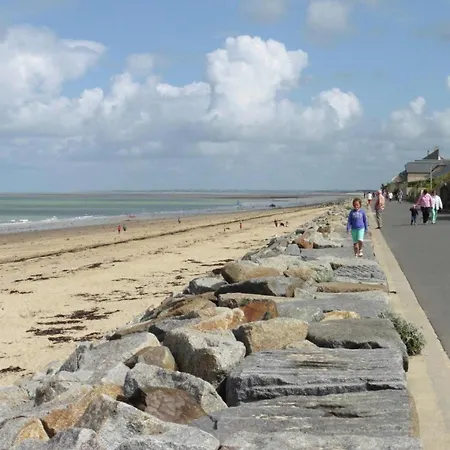 Ferienhaus In Brehal Near Sandy Beach, Cleaning Included Saint-Martin de Brehal